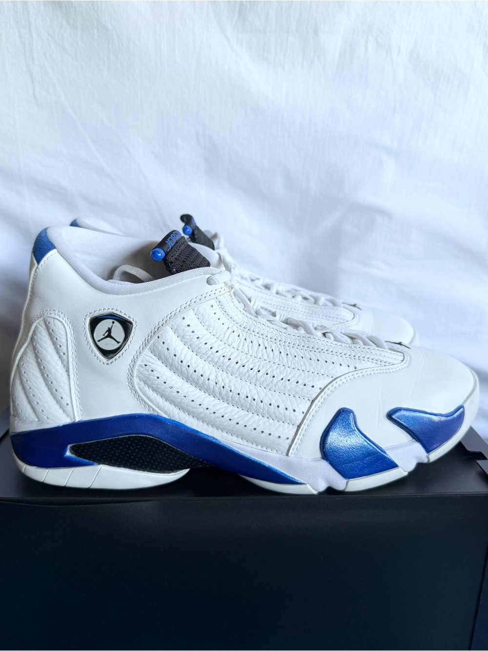 AUTHENTIC Jordan 14 Retro White Hyper Royal size 10.5 487471-104 2020 PRE-OWNED
